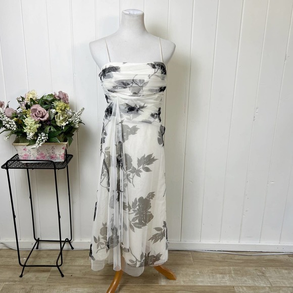 Eliza J. White and black floral, netted overlay dress semi- formal- size 14 - Picture 1 of 10